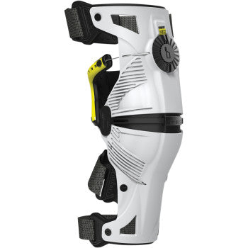 Mobius X8 Knee Braces